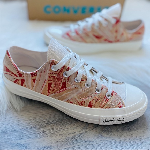 Converse Shoes - NWT Converse Chuck Taylor All Star Women’s Shoes